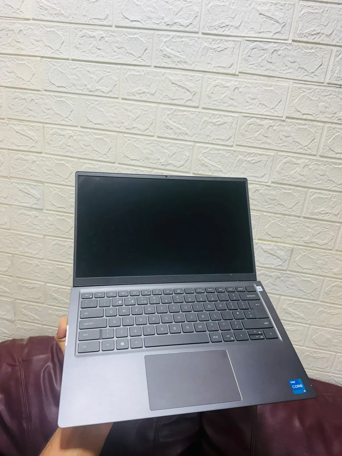 Dell vostro 5410 likely new condititon