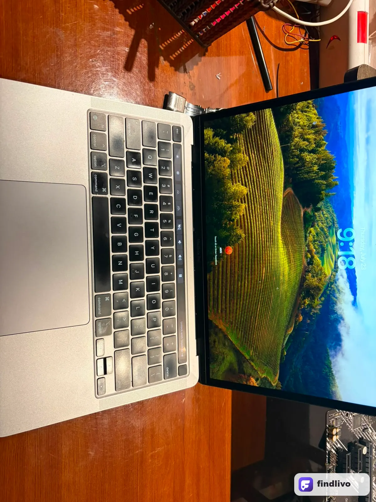 macbook m2 PRO touchbar edition 13.3 inch (space grey)